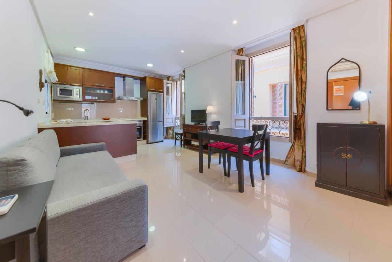 Holidays2Malaga Lazcano High Wifi & French Balcony Екстер'єр фото